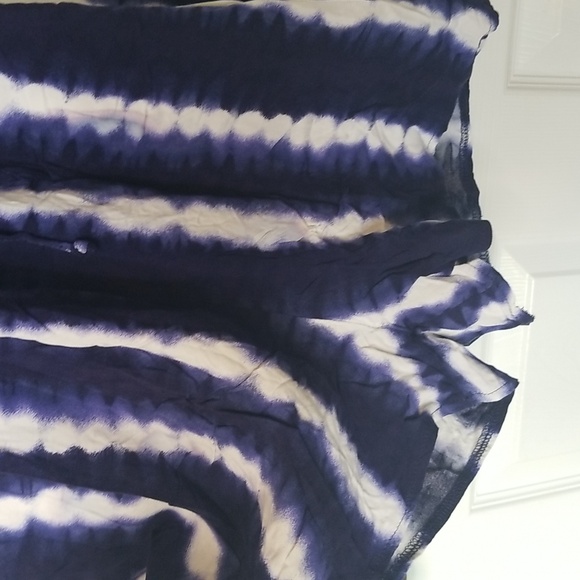 Absolutely Famous Womens Blue White Tie Dye Flowy Romper Shorts Size Large - Picture 3 of 9